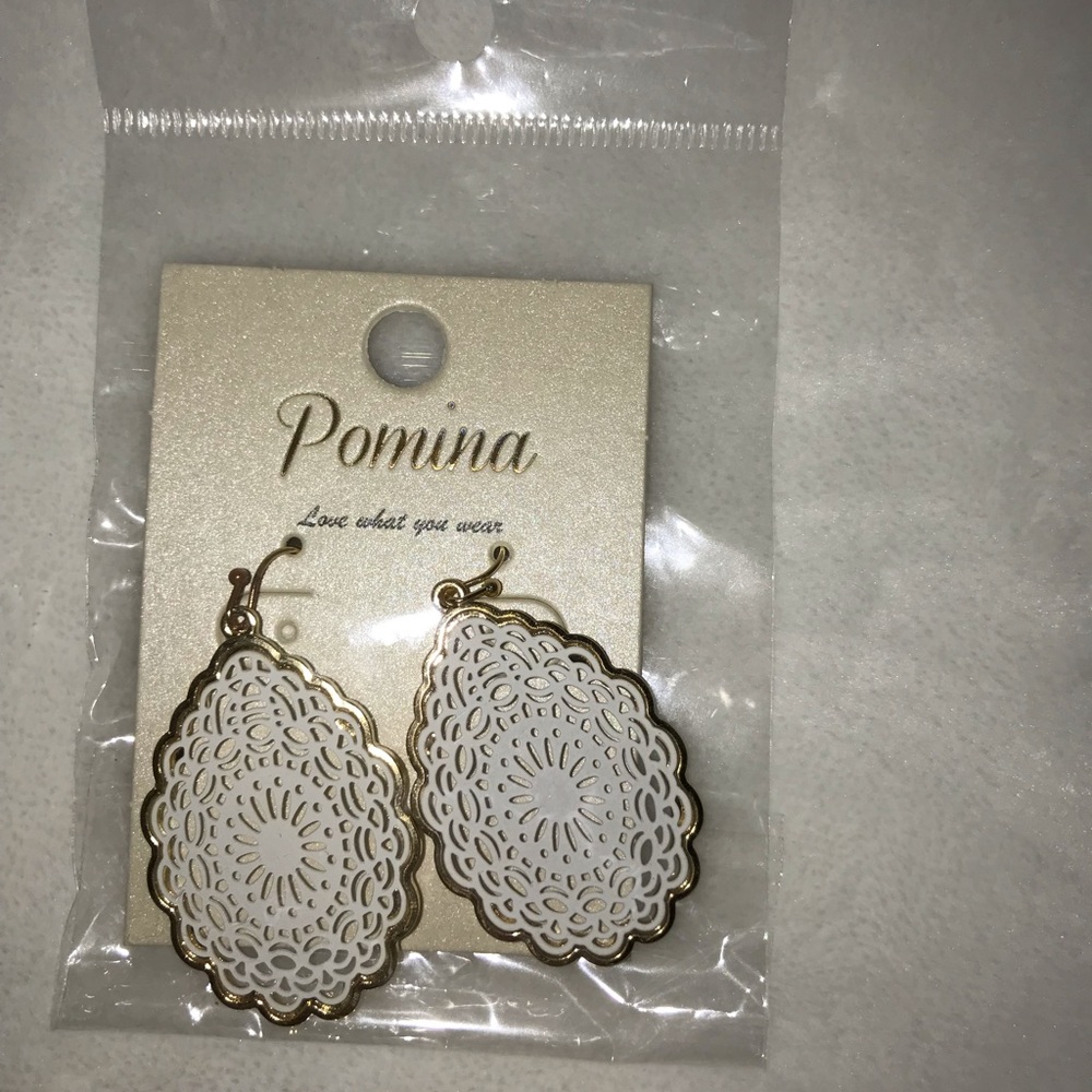 POMINA Mandala Tear Drop Hook Earrings - Picture 4 of 7